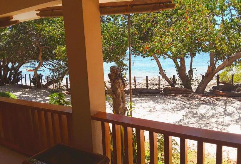 اتاق خانوادگی با چشم‌انداز دریا, Adayo Cove Resort