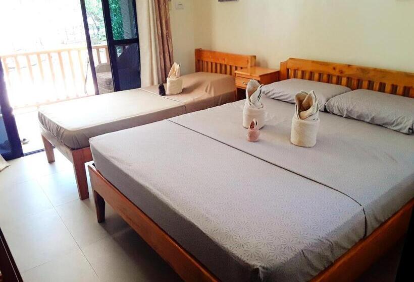 اتاق خانوادگی با چشم‌انداز دریا, Adayo Cove Resort