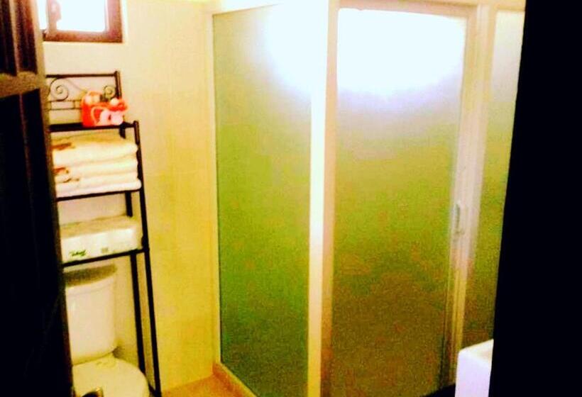 اتاق خانوادگی با چشم‌انداز دریا, Adayo Cove Resort