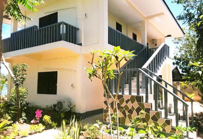 اتاق استاندارد چهار تخته با چشم‌انداز دریا, Adayo Cove Resort