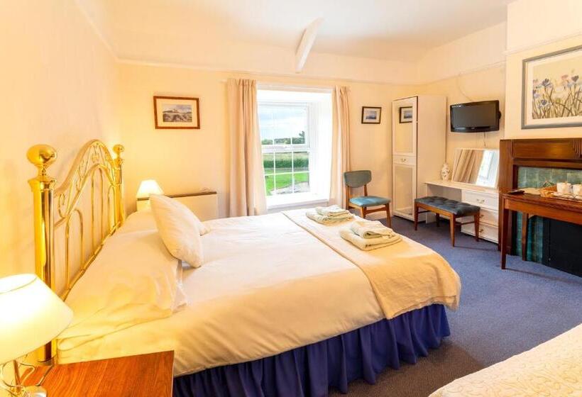 غرفة عائلية, Blue Bell Inn