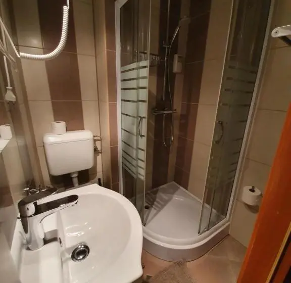 スタンダードルーム, Deák Panzió