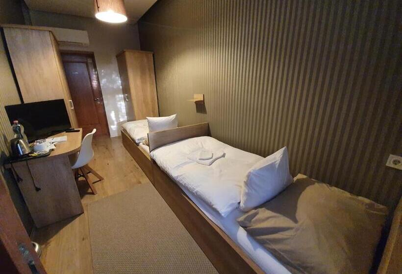 חדר סטנדרט, Deák Panzió