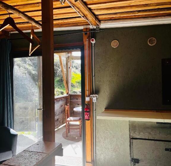 בקתת חדר, Cabane