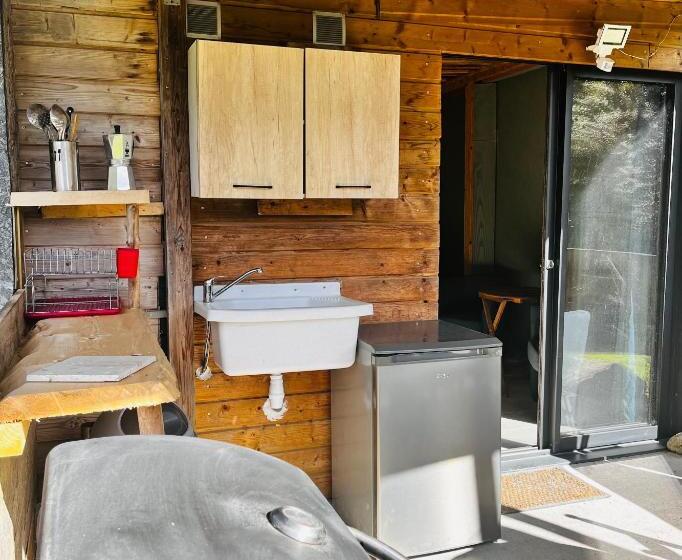 一居室别墅, Cabane