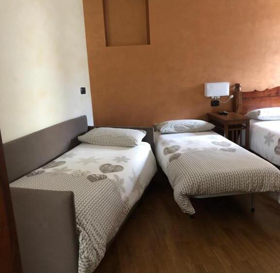 غرفة قياسية ثلاثية, B&b Ca  Erminia