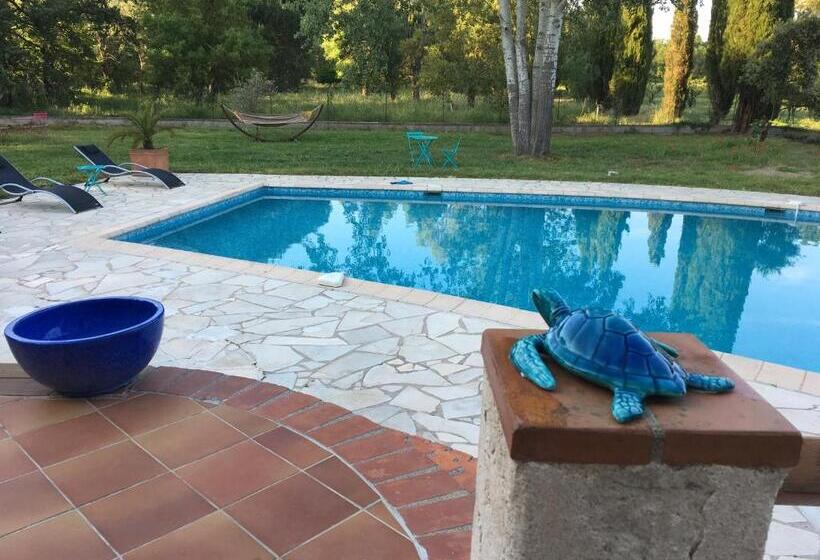 חדר דלוקס, Le Chêne Et L Eau