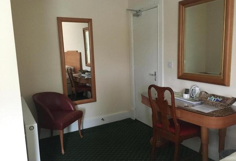 Трежместный Номер Economy, The Bridge View