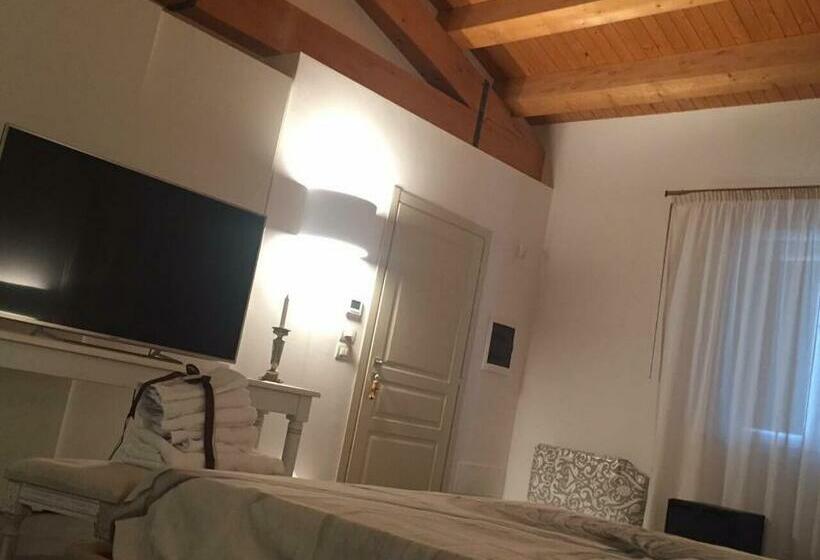 חדר סטנדרט עם מיטת קינג, Borgo Ginuga