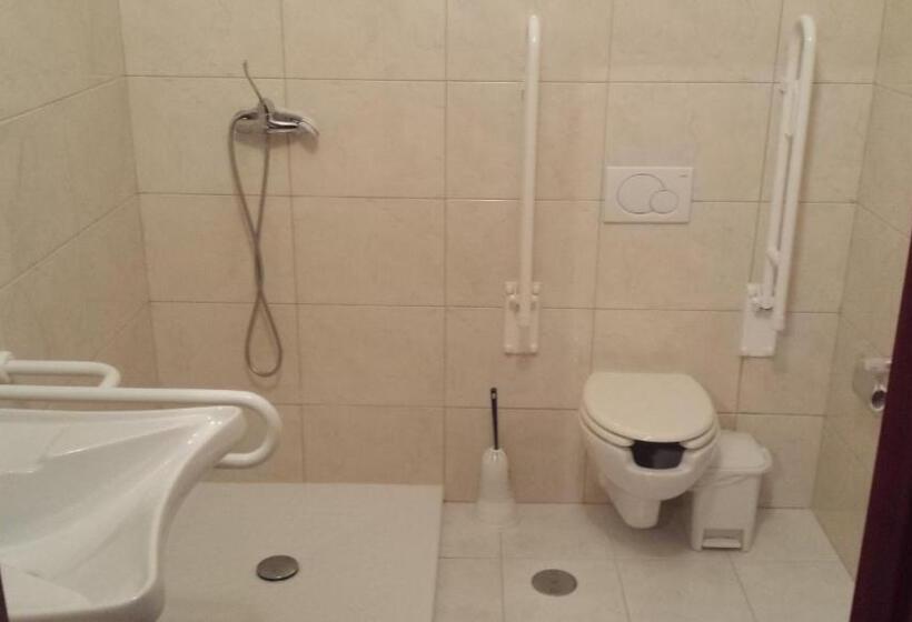 اتاق استاندارد برای معلولان, Hospedaria D. Fernando