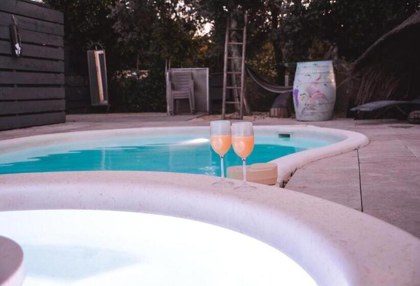 Standard Tent, La Yourte De Nîmes, Spa , Jacuzzi Chalet Logement Insolite