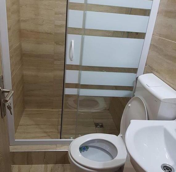 חדר בסיסי, Onalisa