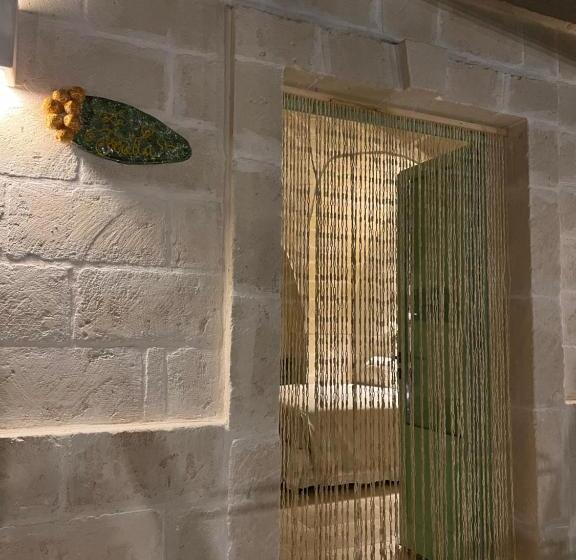 جناح مزود بجاكوزى, I Trulli Del Tupparello