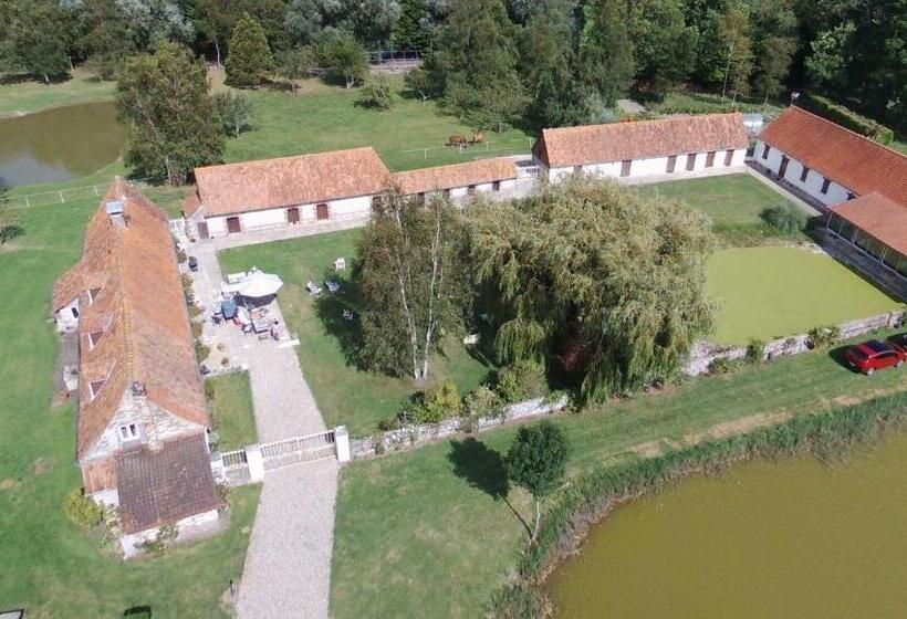 Номер Стандарт Вид на Сад, Les Portes Des Froises