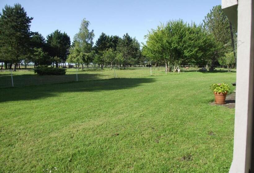 סוויטה משפחתית, Les Portes Des Froises