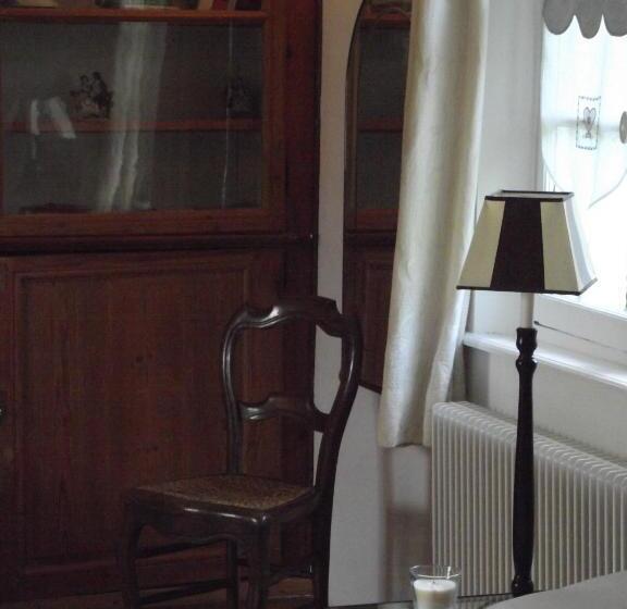 סוויטה משפחתית, Les Portes Des Froises