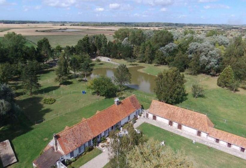 Семейный Номер Вид на Сад, Les Portes Des Froises