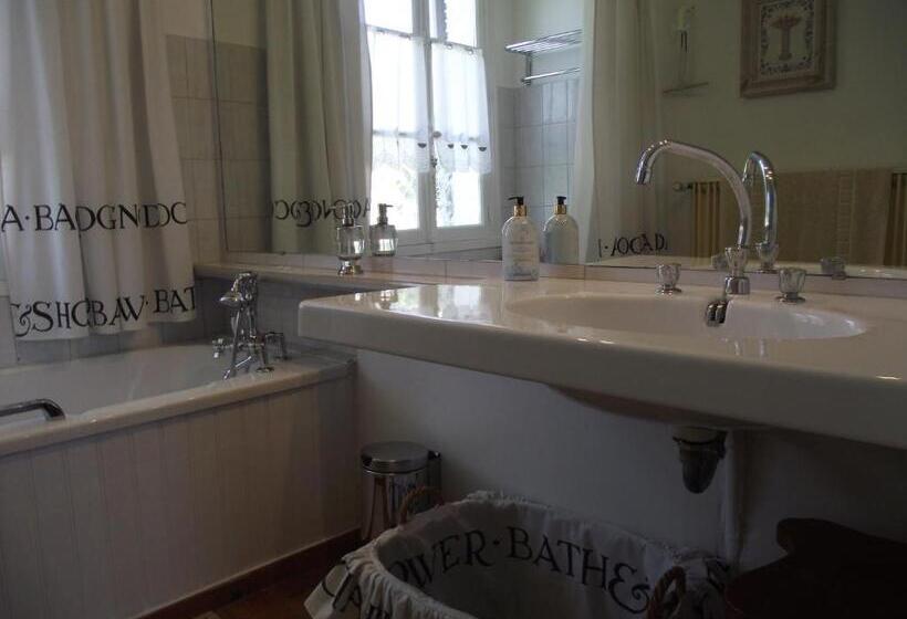 סוויטת 2 חדרי שינה, Les Portes Des Froises