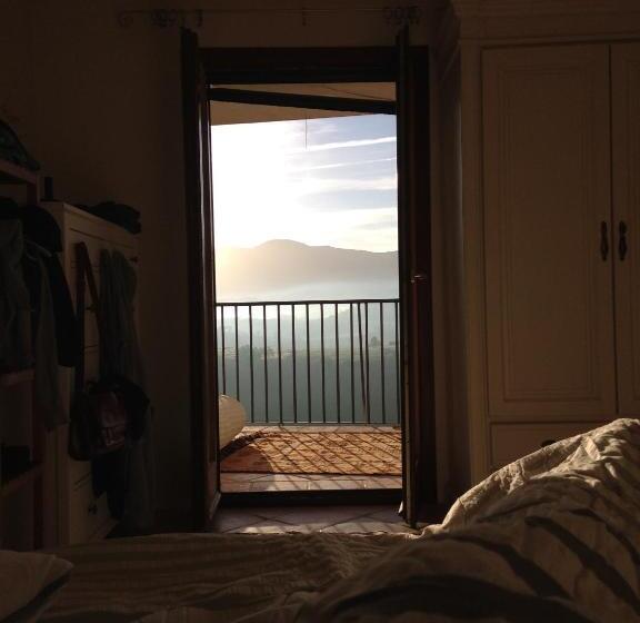 マウンテンビューデラックスルーム, Salvatierra Guest House