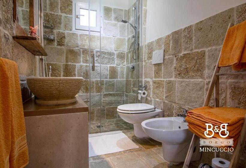 キングサイズベッドのスーペリアルーム, Borgo Mincuccio