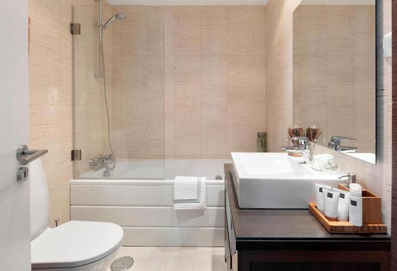 Standard room with outdoor bath, Cali Deluxe Holidays, Sesimbra