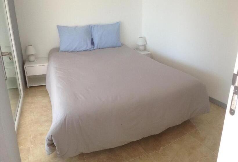 Апартаменты 1 Спальня Нижний Этаж, Domestival