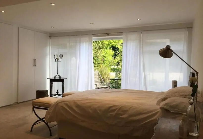 庭の見える１ベッドルームアパートメント, Private Luxury Retreat