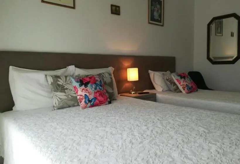 اتاق استاندارد سه نفره, Hospedaria Sãozinha