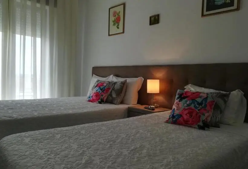 اتاق استاندارد سه نفره, Hospedaria Sãozinha