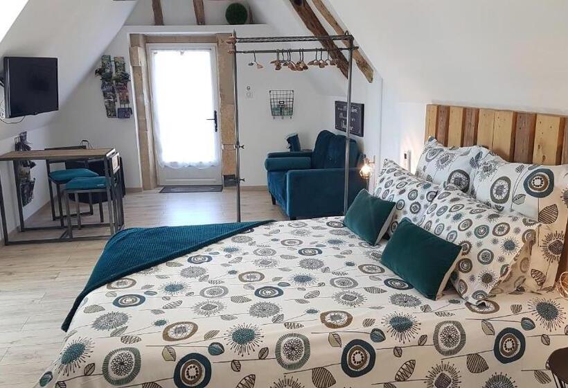 חדר סטנדרט נוף לבריכה, Le Clos Des Etoiles B&b