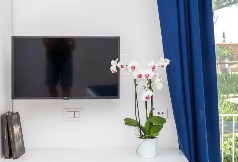 デラックストリプルルーム, Maison Ro