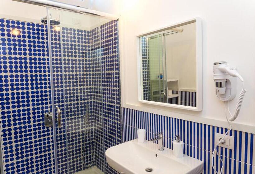 اتاق لوکس سه تخته, Maison Ro