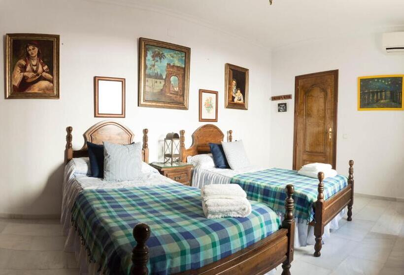 Семейный Номер, Boutique House Lujopobre