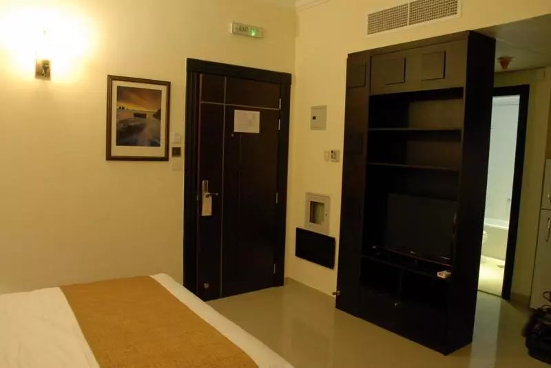スタンダードスタジオ, Al Hayat Hotel Suites