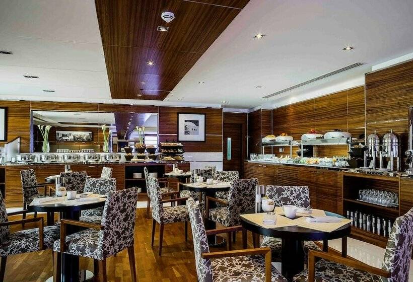 管理人员工作室, Hilton Dubai The Walk