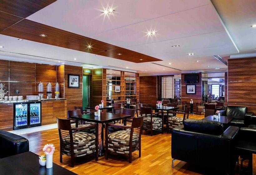 带双人床的标准工作室, Hilton Dubai The Walk