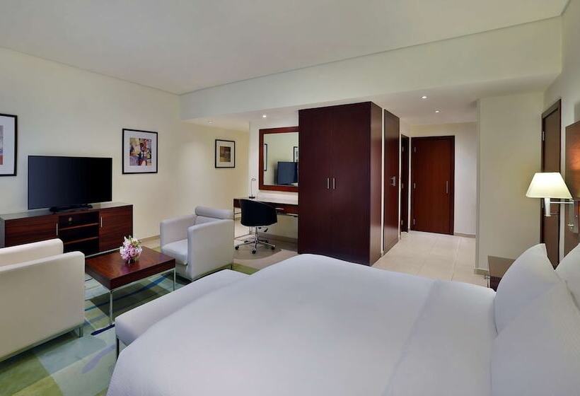 带双人床的标准工作室, Hilton Dubai The Walk