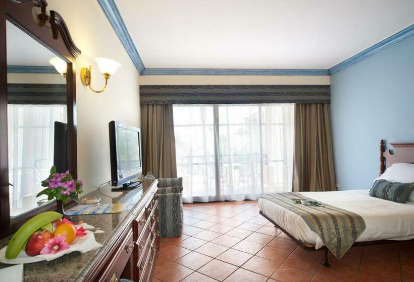 اتاق استاندارد سه نفره, Ali Baba Palace