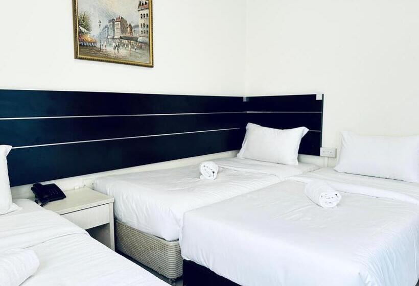 اتاق استاندارد سه نفره, Asphodel Inn