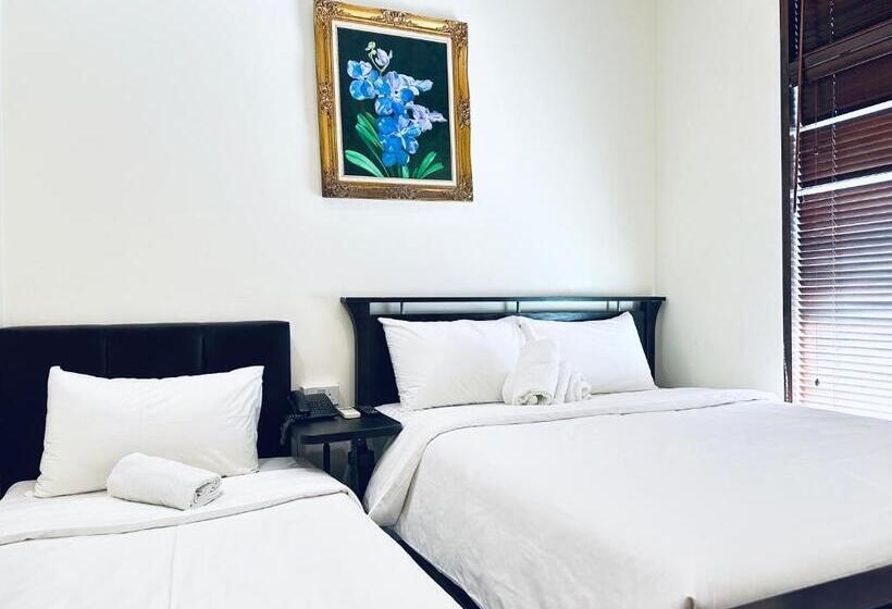 اتاق استاندارد سه نفره, Asphodel Inn