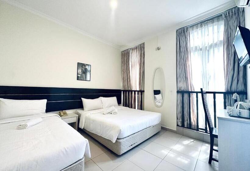 اتاق استاندارد سه نفره, Asphodel Inn