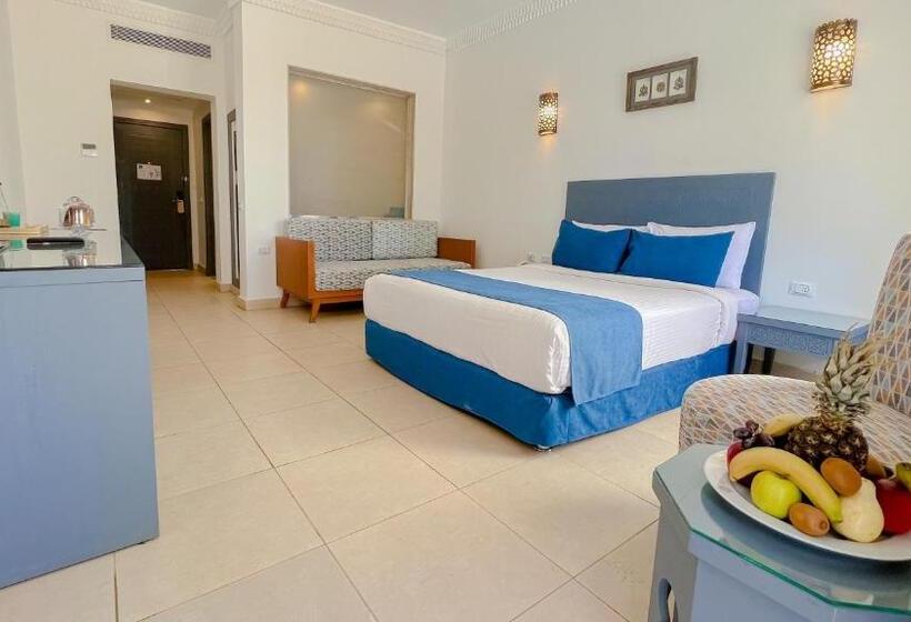 اتاق سوپریور با چشم‌انداز دریا, Club Reef Resort & Spa