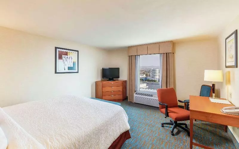 اتاق استاندارد با تخت بزرگ, Hampton Inn By Hilton Queretaro Tecnologico
