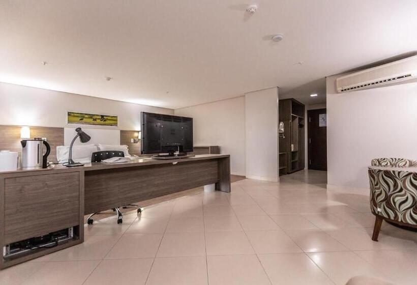 带大床的行政房间, Inter Cuiaba