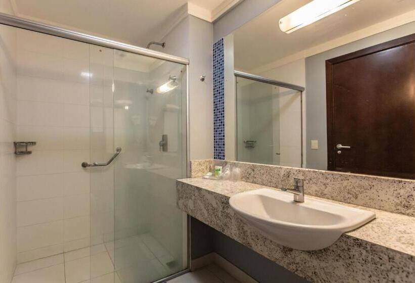 带大床的行政房间, Inter Cuiaba