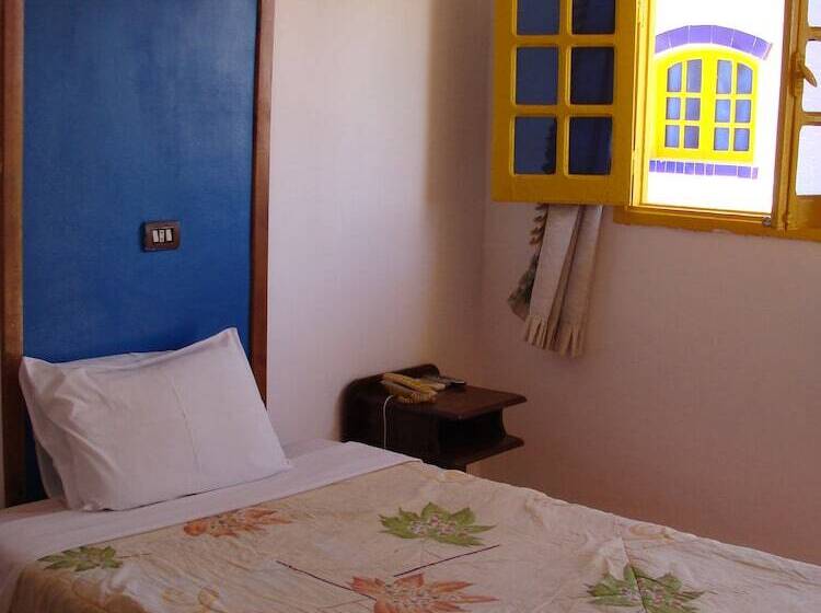 エコノミーシングルルーム, Neptune