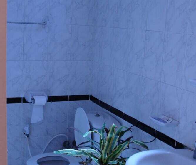 スタンダードルーム, Neptune