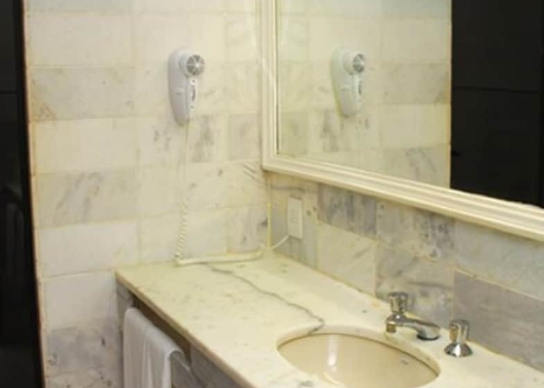 חדר דלוקס, Plaza Bittar