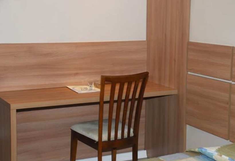 غرفة ديلوكس فردية, Plaza Bittar