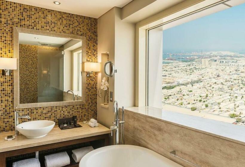 Номер Superior Кровать Кинг, The Tower Plaza Hotel Dubai